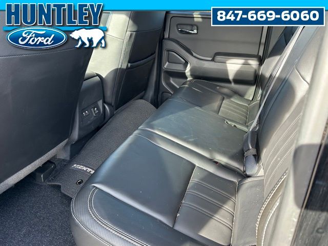 2024 Nissan Frontier SL Truck Crew Cab