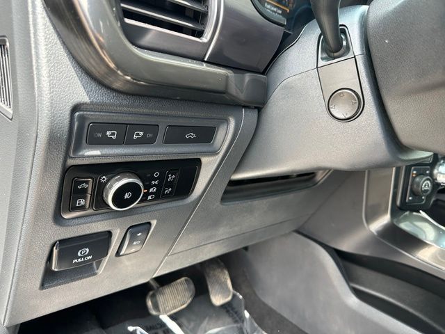 2023 Ford F-150 Lariat Truck SuperCrew Cab