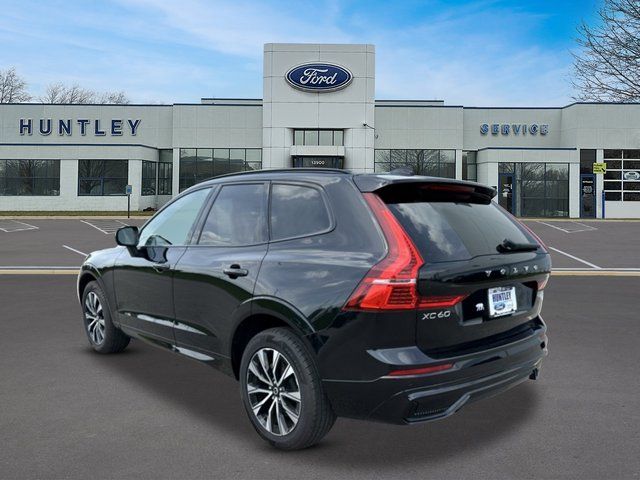 2025 Volvo XC60 B5 Core SUV