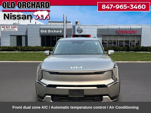 Used 2024 Kia EV9 Land with VIN KNDADFS51R6033569 for sale in Skokie, IL