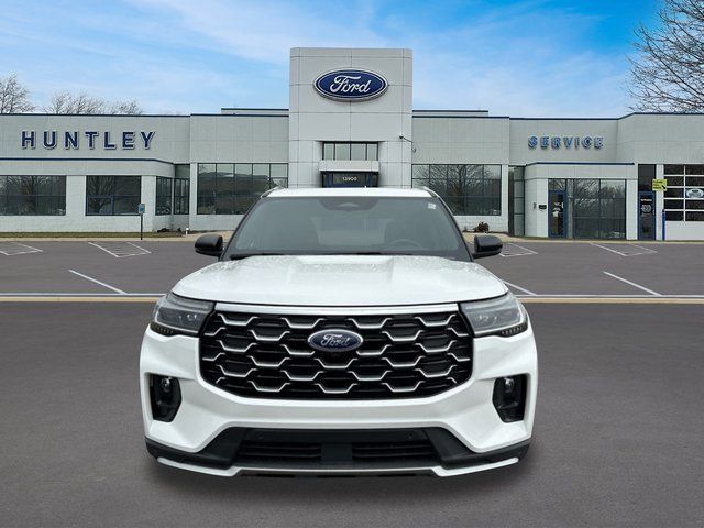2025 Ford Explorer Platinum SUV