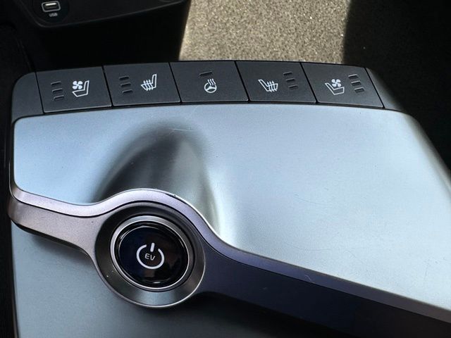 2024 Kia EV6 Wind SUV