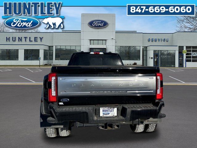 2025 Ford F-450 Platinum Truck Crew Cab