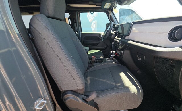 2025 Jeep Wrangler Willys SUV