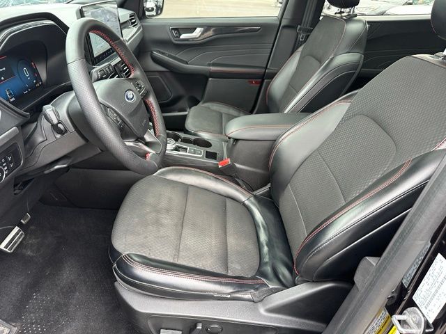 2023 Ford Escape ST-Line Select SUV