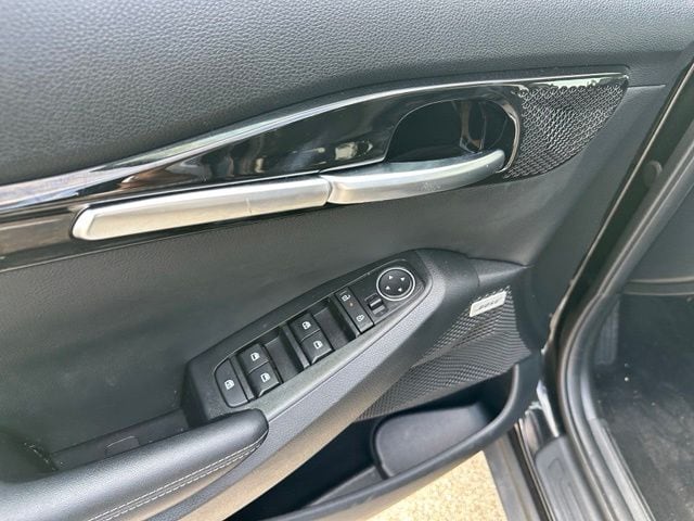 2025 Kia Seltos SX SUV