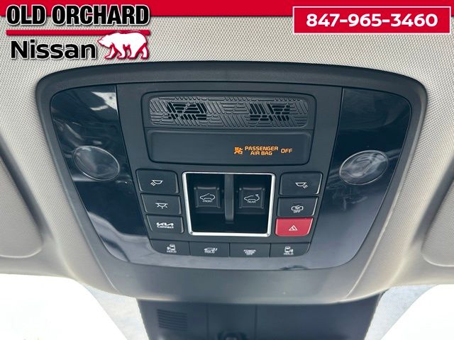 2025 Kia Carnival SX Van Passenger Van