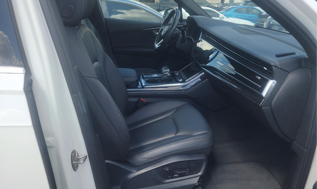 2025 Audi Q7 55 Premium Plus SUV