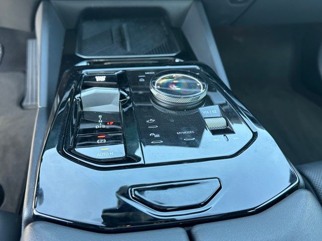 2024 BMW 530i 530i xDrive Sedan