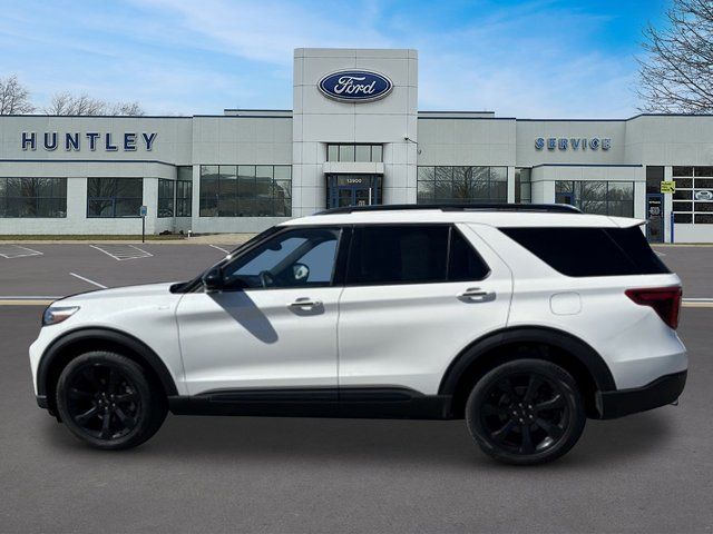 2023 Ford Explorer ST-Line SUV