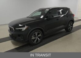 2023 Volvo XC40 B5 Plus Bright Theme SUV