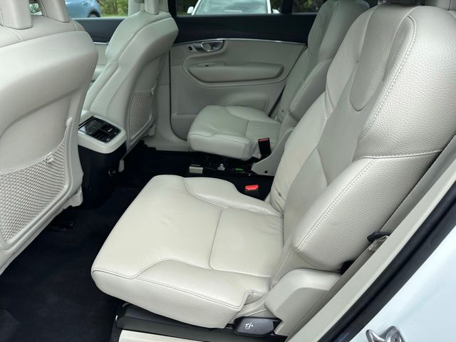 2020 Volvo XC90 T6 Momentum SUV