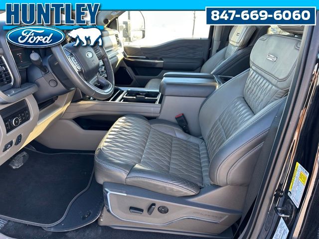 2025 Ford F-450 Platinum Truck Crew Cab