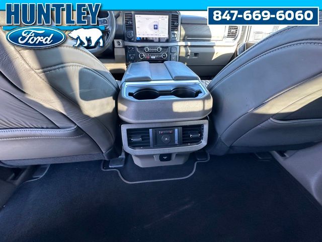 2025 Ford F-450 Platinum Truck Crew Cab