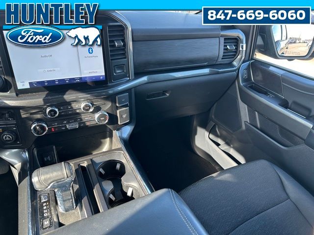 2022 Ford F-150 XLT Truck SuperCrew Cab