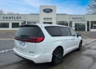 2024 Chrysler Pacifica Plug-In Hybrid Select Van Passenger Van