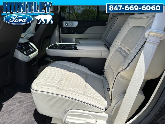 2021 Lincoln Navigator Black Label SUV