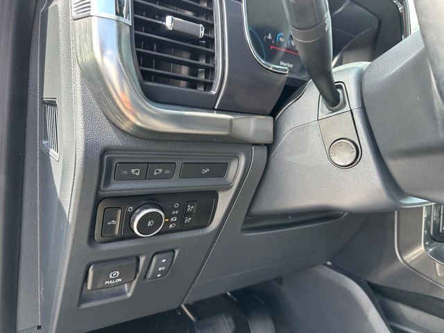 2023 Ford F-150 Lariat Truck SuperCrew Cab