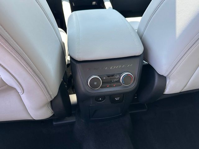 2025 Ford Explorer Platinum SUV
