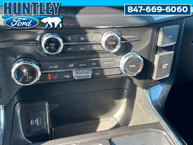 2022 Ford F-150 XLT Truck SuperCrew Cab