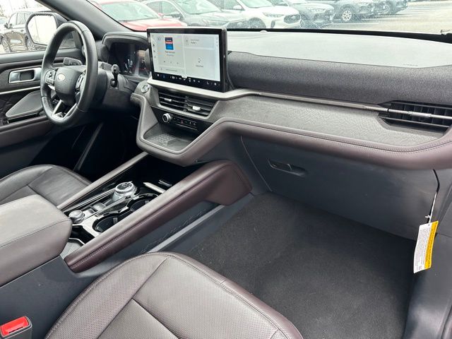 2025 Ford Explorer Platinum SUV