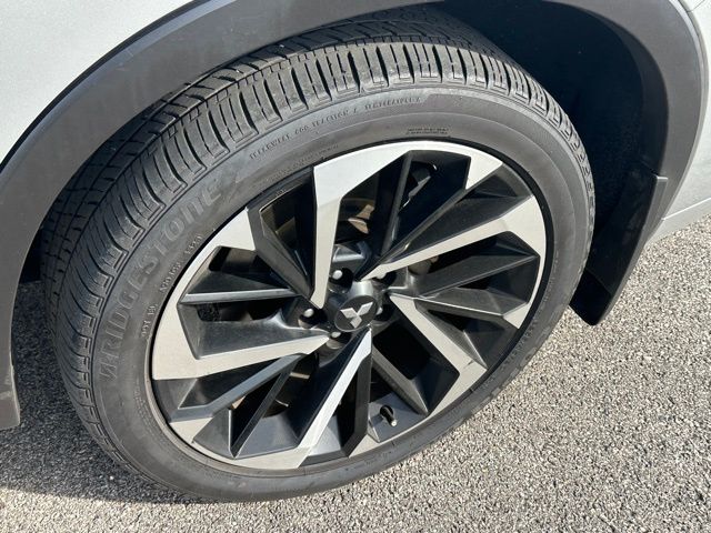 2024 Mitsubishi Outlander PHEV SUV
