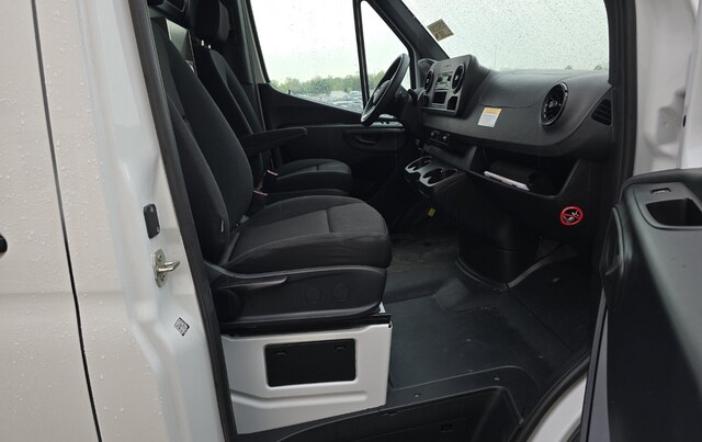 2023 Mercedes-Benz Sprinter 2500 Cargo 144 WB Van Cargo Van