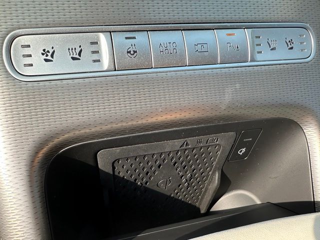 2025 Genesis GV60 Advanced SUV