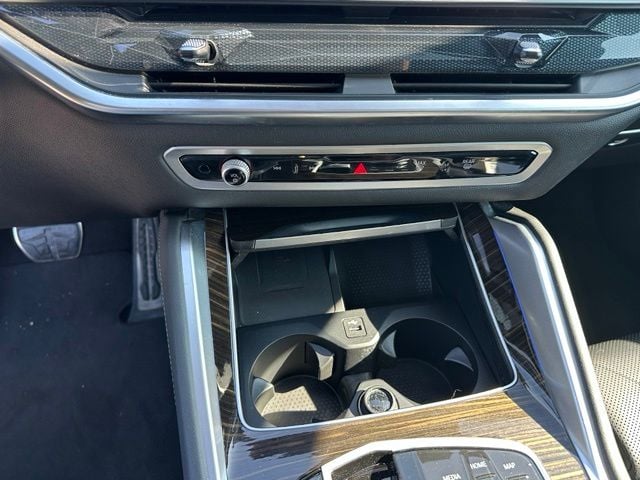 2025 BMW X6 xDrive40i SUV