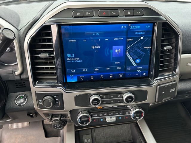 2022 Ford F-250 Lariat Truck Crew Cab