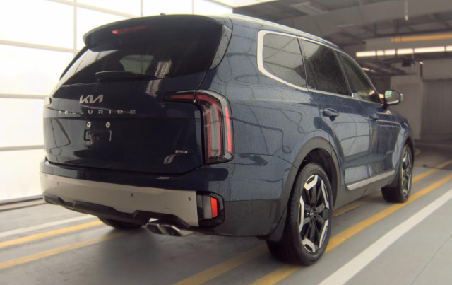 2024 Kia Telluride EX SUV