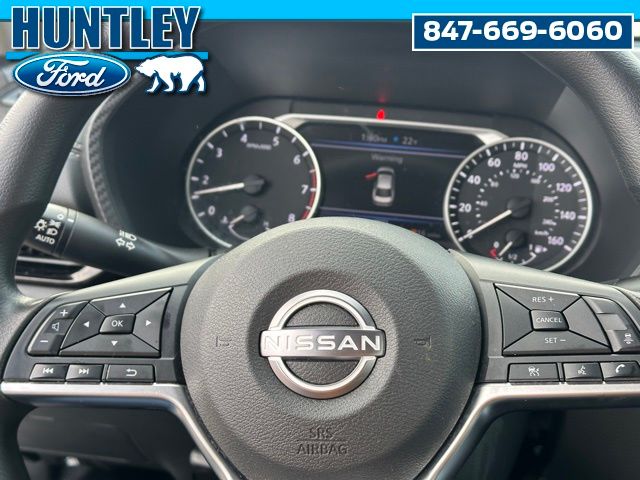 2025 Nissan Sentra SV Sedan