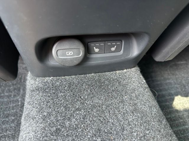 2023 Volvo XC40 Recharge Pure Electric Ultimate SUV