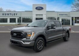 2022 Ford F-150 XLT Truck SuperCrew Cab