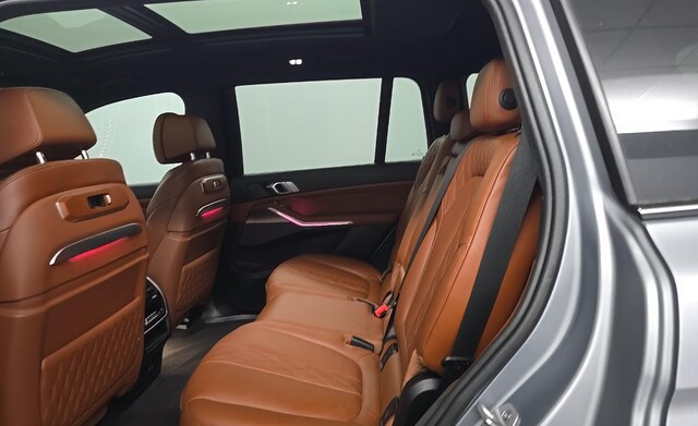2024 BMW X7 M60i SUV