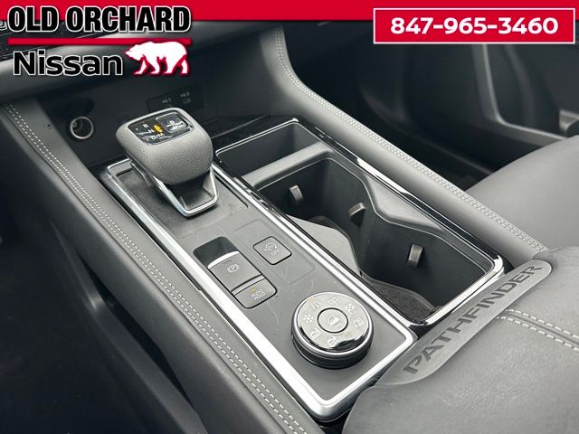 2026 Nissan Pathfinder Platinum SUV