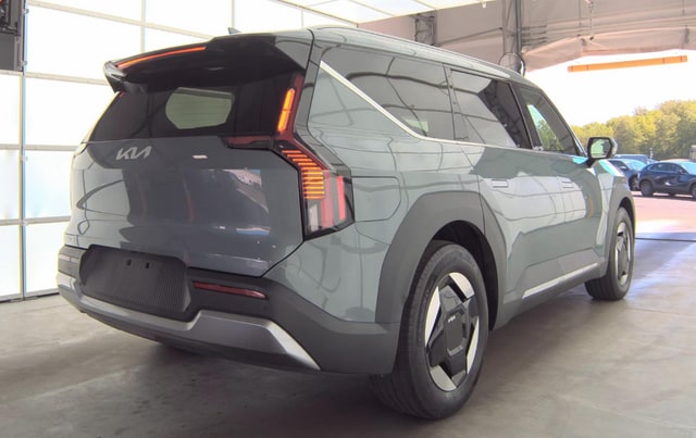 2024 Kia EV9 Wind SUV