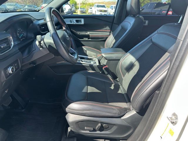 2023 Ford Explorer ST-Line SUV