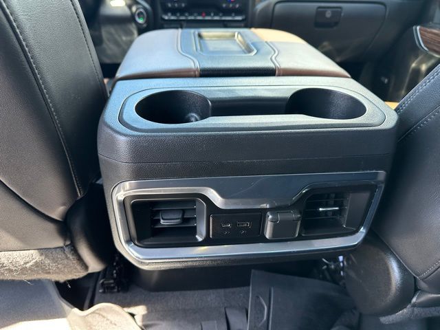 2022 Chevrolet Silverado 3500 HD High Country Truck Crew Cab