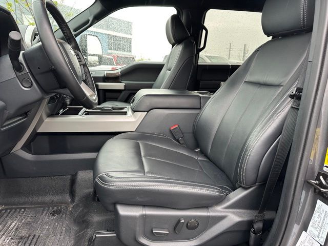 2022 Ford F-250 Lariat Truck Crew Cab