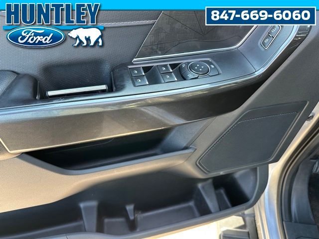 2021 Ford F-150 XLT Truck SuperCrew Cab