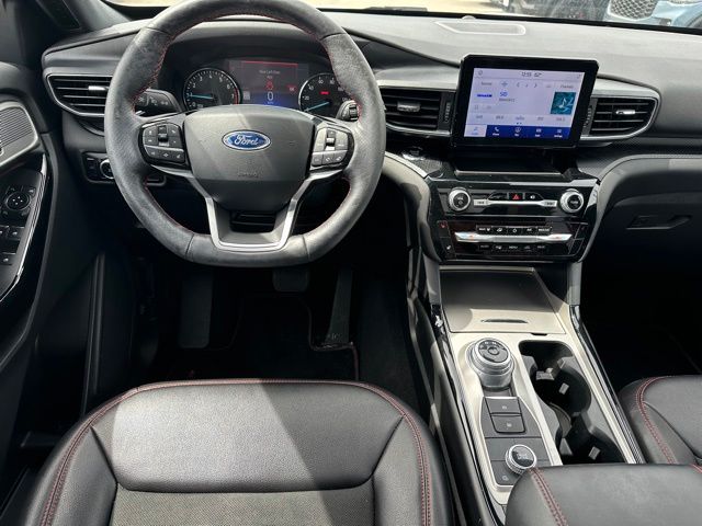 2023 Ford Explorer ST-Line SUV