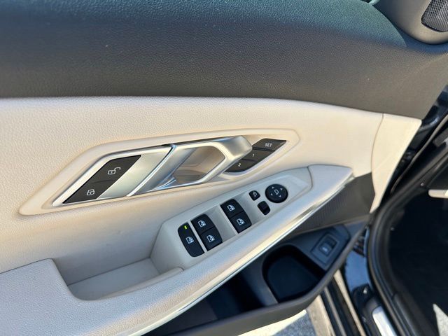 2021 BMW 330i 330i xDrive Sedan