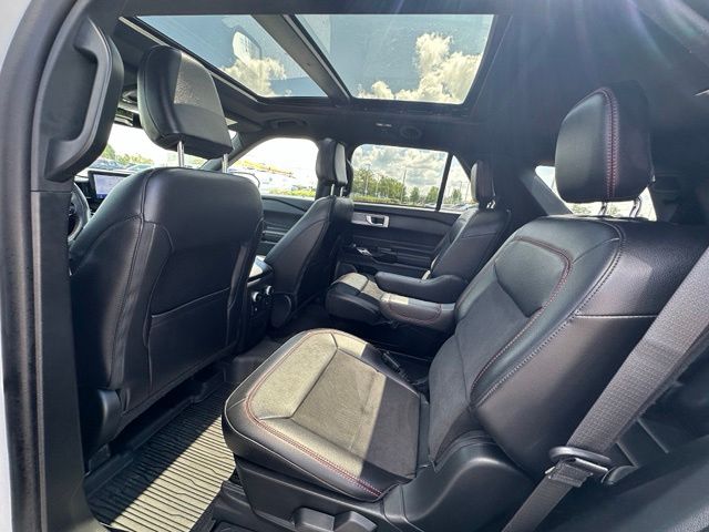 2023 Ford Explorer ST-Line SUV
