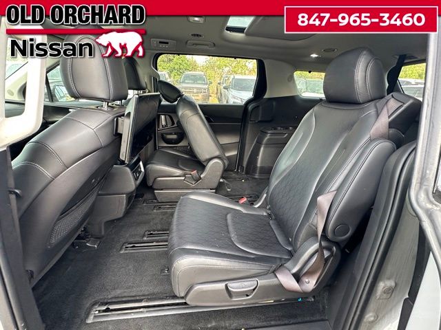 2025 Kia Carnival SX Van Passenger Van