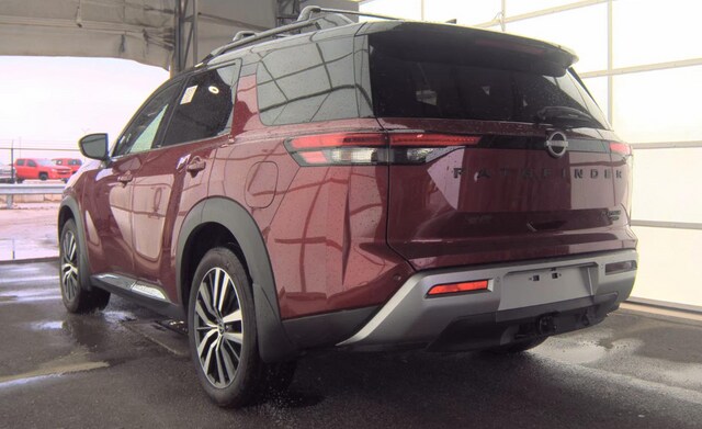 2024 Nissan Pathfinder Platinum SUV