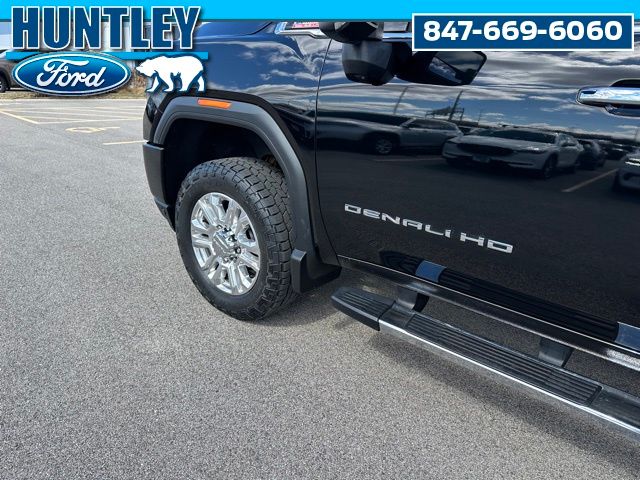 2020 GMC Sierra 2500HD Denali Truck Crew Cab