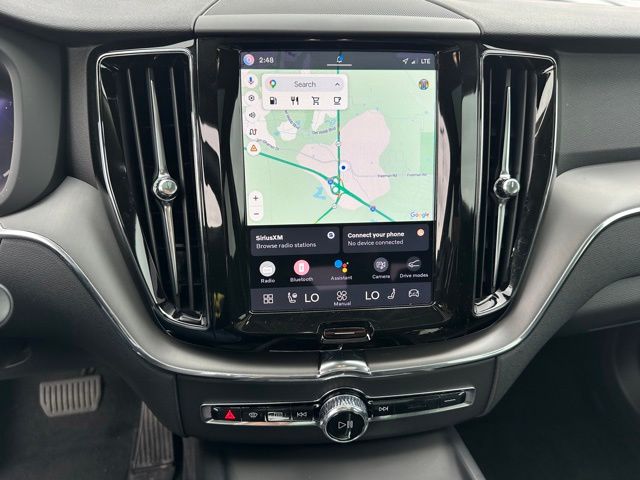 2025 Volvo XC60 B5 Core SUV