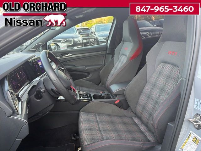 2023 Volkswagen Golf GTI 2.0T SE Hatchback