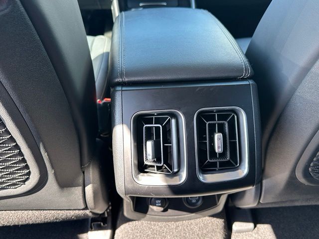 2023 Kia Sorento Hybrid EX SUV